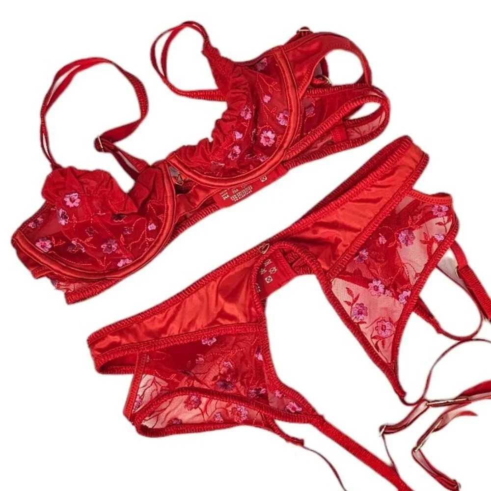 Lounge Katya Intimates Bra / Garter Set  Size 34 A and M Garter Red Embroidered